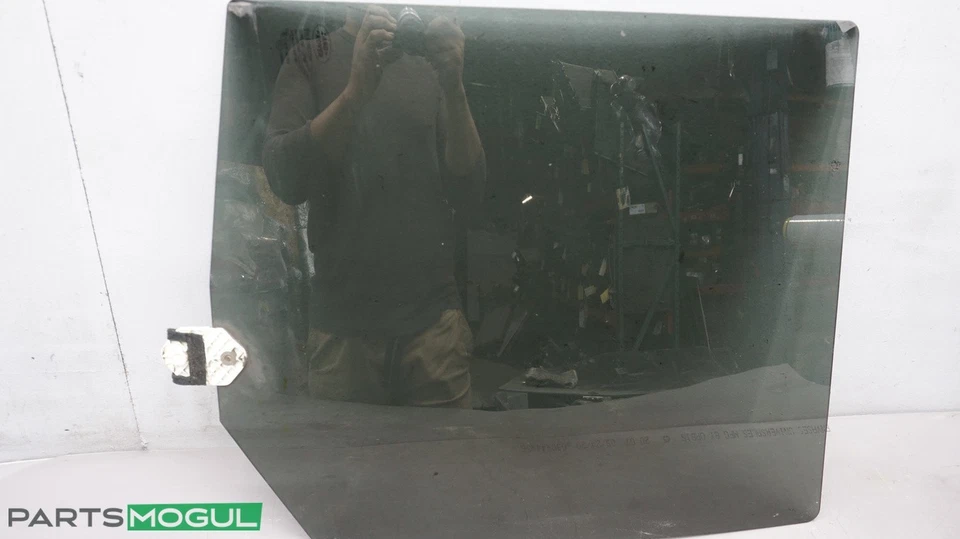 Land Rover LR4 2010-2016 puerta trasera izquierda lado conductor ventana vidrio 43R-001604 OEM Foto 4 de 4