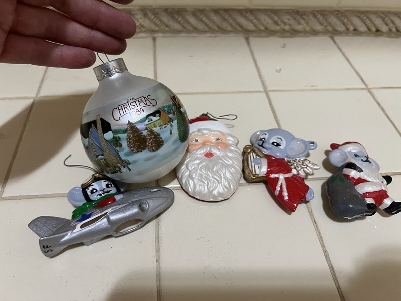 Set Of vintage Christmas Ornament’s 
