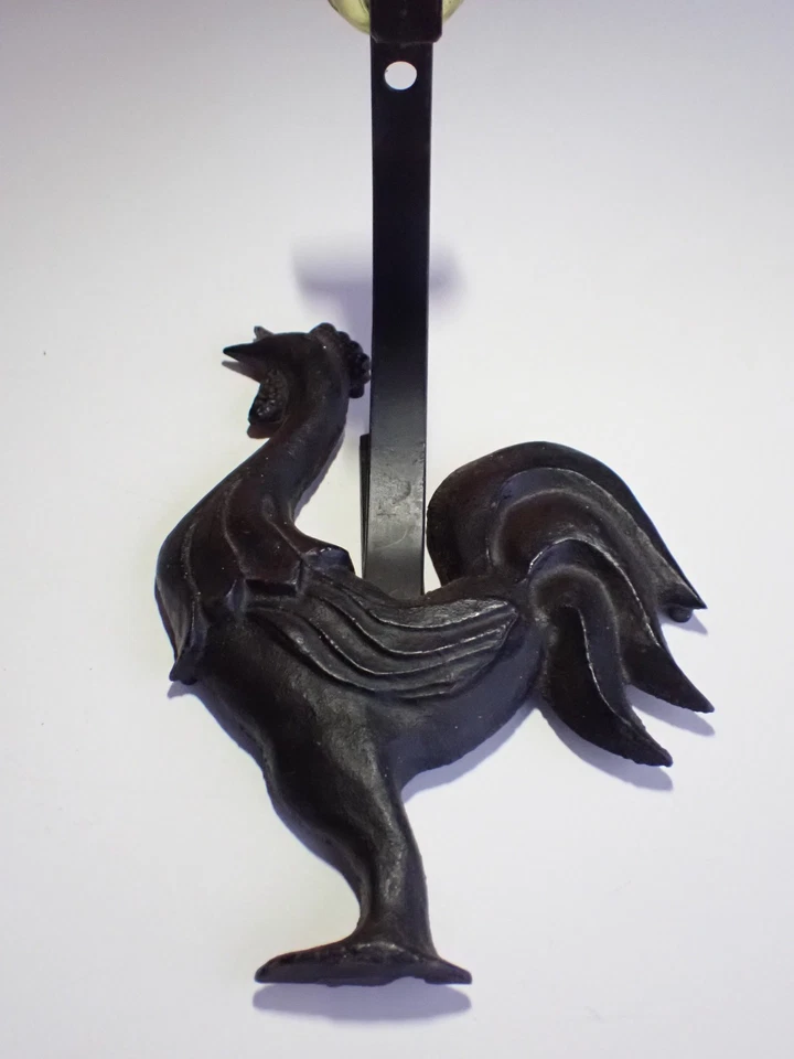 Cast Iron Rooster Wall Mount Lamp Holder, 40s - 50s, Ready for Cord & Socket - Image 3 of 4