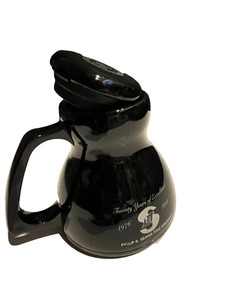 Vintage commercial-style coffee pot/carafe to go tumbler with lid 1990s 64oz