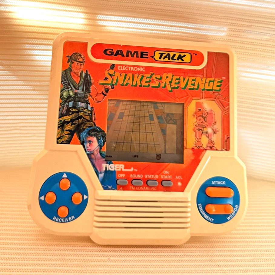 Vintage Tiger Snake's Revenge Handheld Electronic Game Talk LCD 1990 MPN 0-1014