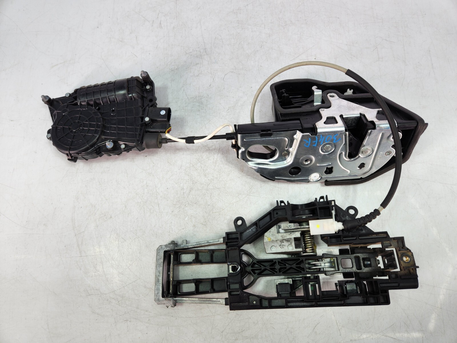✅10-14 OEM Rolls-Royce Ghost RR4 Front Right Side Door Lock Latch Actuator
