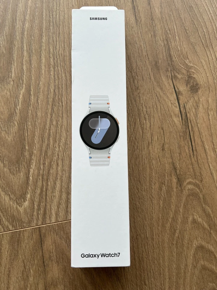 Samsung Galaxy Watch7 Smartwatch BT Bixby 44mm Silver SM-L310 Brand New - Image 3 of 4