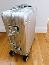 Supreme RIMOWA Cabin Plus Black 22l 