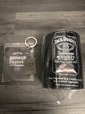 Jack Daniels Schlüsselanhänger und Flaschenhalter Koozie Kühler Sammlerstücke