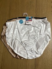 NWT 3 Pairs Of Vanity Fair Radiant Collection Brief Undershapers Size 4XL/11