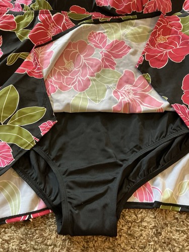 Avenue Plus Size Swimdress Size 28 NWT Black - Picture 13 of 13