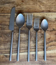 Indaba Hand Forged “Tides” Flatware S/5 Tumbled Stainless Steel