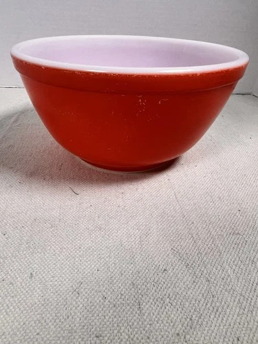 Pyrex #402 Vintage Red Bowl 1.5 Qt Made in USA,  7" READ DETAILS