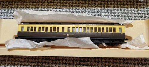 Hornby R4222 GWR Clerestory 3d coach 3165 , Excellent Condition  | Zustand: Used