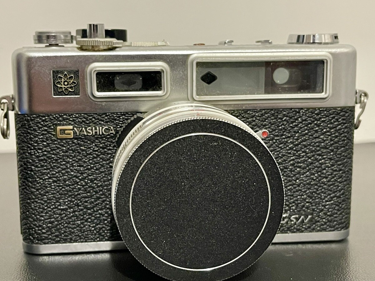 Yashica Electro 35 GSN Rangefinder Film Camera w/45mm f1.7 Lens