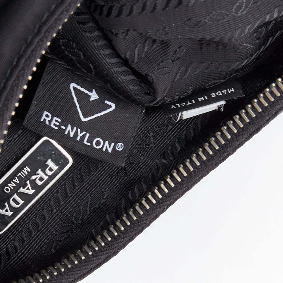 PRADA Re-Edition 30 Re-Nylon 3 in 1 black nylon logo PRADA Re-Edition 30 Re-Nylon 3 in 1 black nylon logo