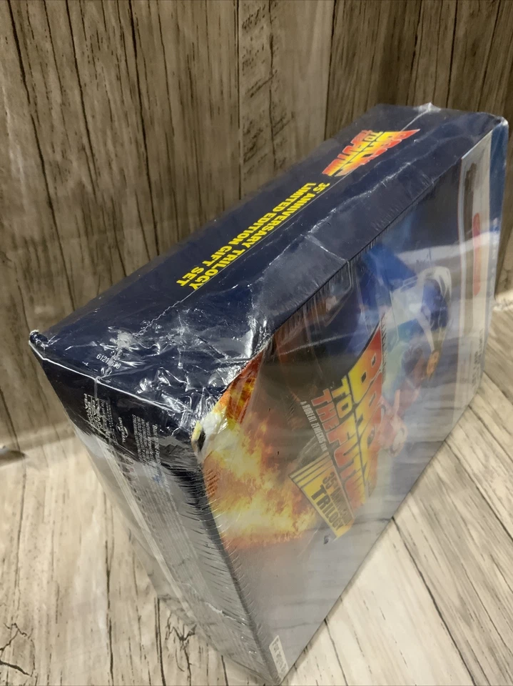 🕰️ Back To The Future 35th Anniversary Trilogy Edition Exclusive Hoverboard🆕👇 - Image 4 of 4
