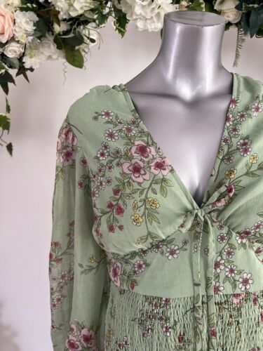 Influence Chiffon Dress Size 8 & 12 Green Floral Shirred Long Sleeve Womens MH42 - Picture 2 of 7