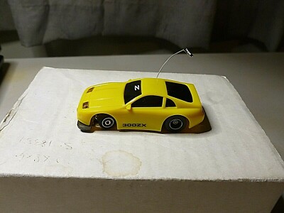 NEW TYCO TCR SLOT LESS WIDE PAN CHASSIS NISSAN 300-ZX IN YELLOW 1