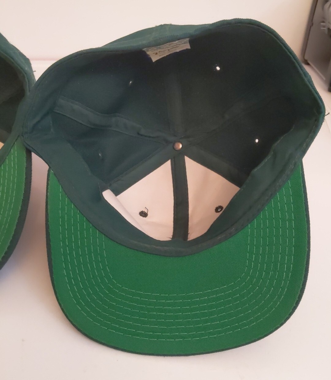 2 Vtg Youngan Wool/Polyester Solid Green Hats Sz … - image 7