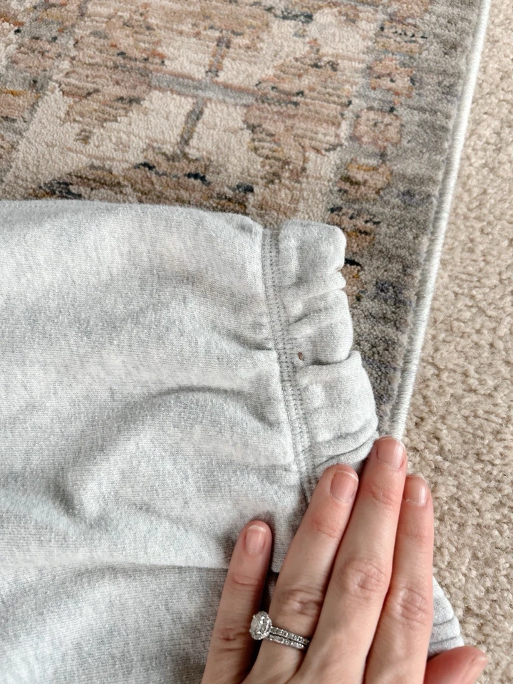 VICTORIA'S SECRET PINK LOGO BOYFRIEND HERITAGE FLEECE GRAY VARSITY SHORTS Size M - Image 2 of 4