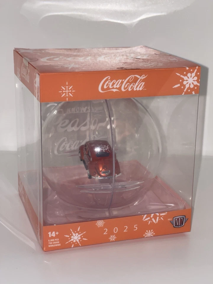 2025 M2 MACHINES CHRISTMAS ORNAMENT COCA-COLA 1953 VOLKSWAGEN BEETLE RARE MINT - Image 2 of 4