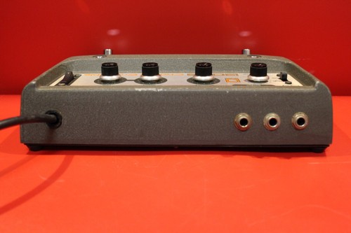 Vintage Roland BOSS CE-1 Chorus Ensemble Effects Guitar Pedal CE 1 U1632 221026 - Picture 10 of 12