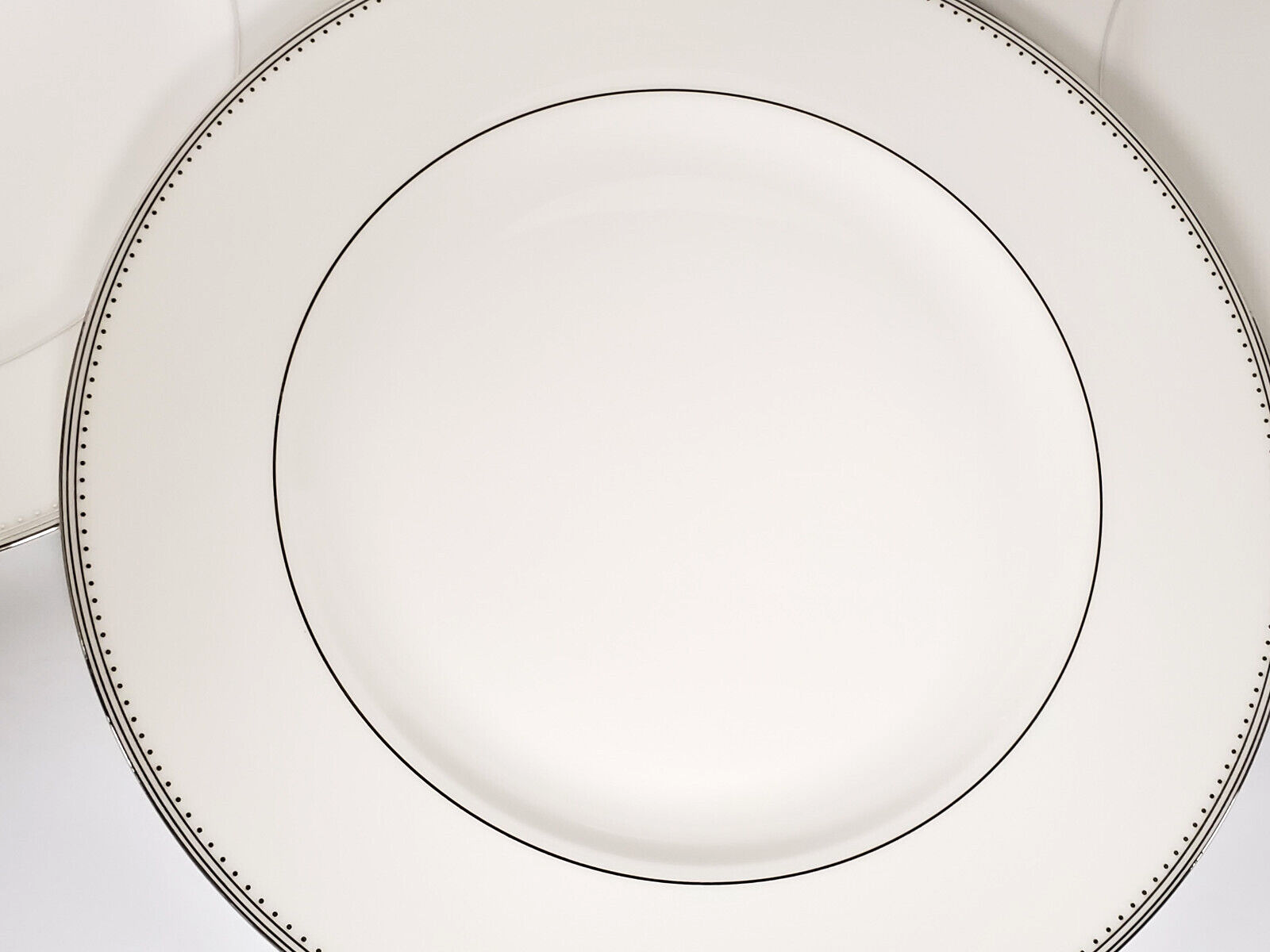 Vera Wang Wedgwood Bone China Dinner Plates 10 3/4" Grosgrain Pattern