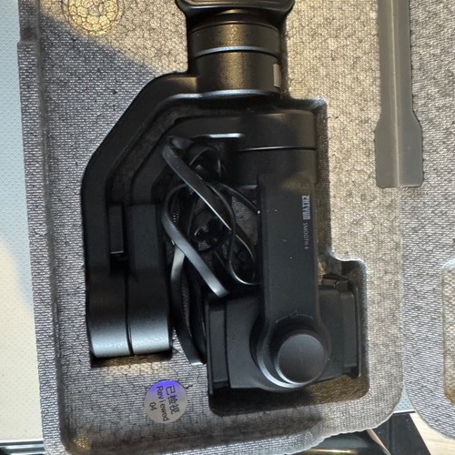 Zhiyun Smooth 4 Handheld Smartphone Gimbal Stabiliser - Black - Picture 4 of 5