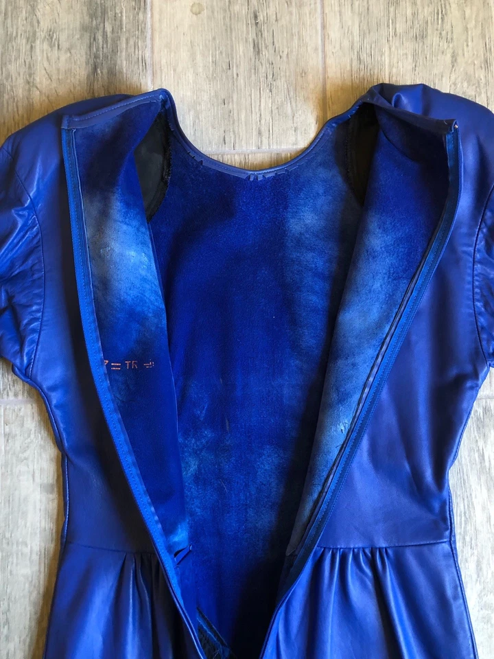 Vestido vintage de cuero azul cobalto años 80 Foto 3 de 4