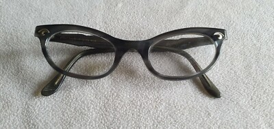 Artcraft Vintage Katzenbrille Brillengestell. 4-5 1/4.