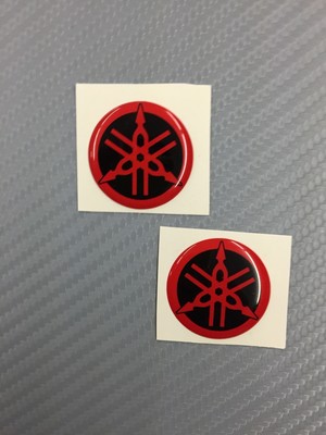 2 Adesivi Diapason RED /& BLACK 3D resinato 25 mm Tmax Xmax R1 R6 MT Racing