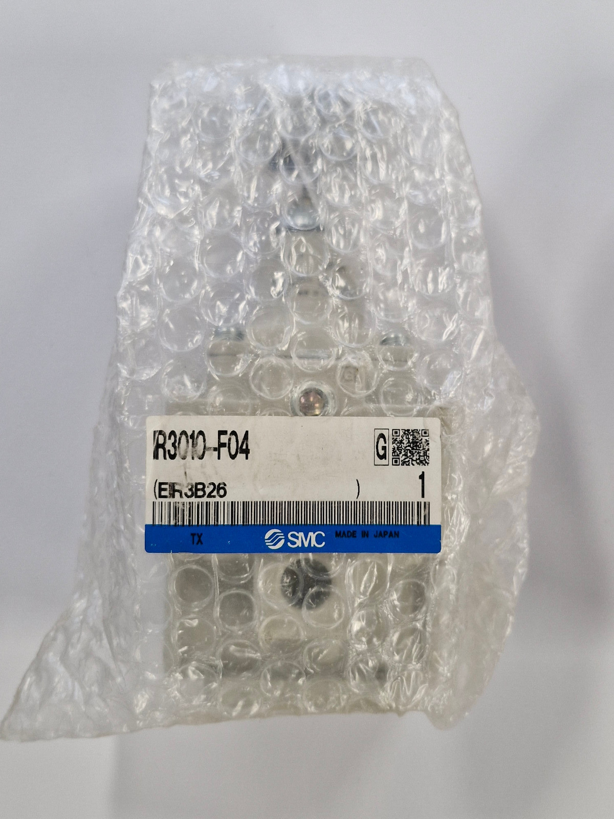 SMC R3010-F04 Precision Pressure Regulator NEW Original Packaging Worldwide Shipping