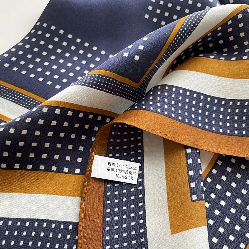 Bufanda cuadrada 100 % seda morera 20" mujer pañuelo envolvente azul samll lunares Foto 4 de 4