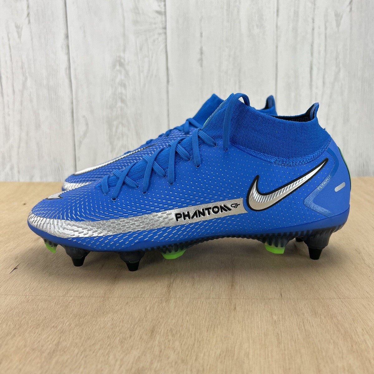 Mens Nike Phantom GT Elite DF SG Pro Soccer Cleats Blue