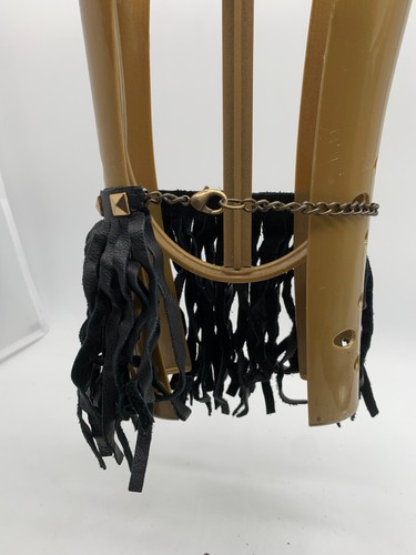 Bluff NY Cuero Negro Borlas Flecos Bota Puños En muy buena condición Muñecas Tobillo Ajustables - Imagen 8 de 9