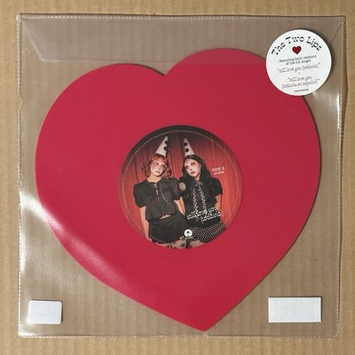 The Two Lips - Still Love You (Todavía) Limited Edition Heart
