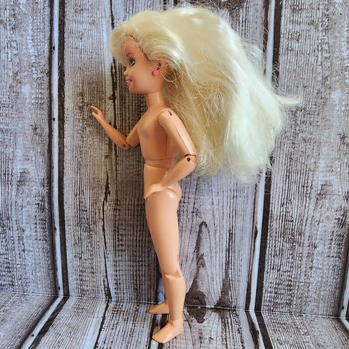 Barbie Ginnasta Vintage 1995 Articolata Stacie Bambola Con Orecchini - Foto 2 di 5