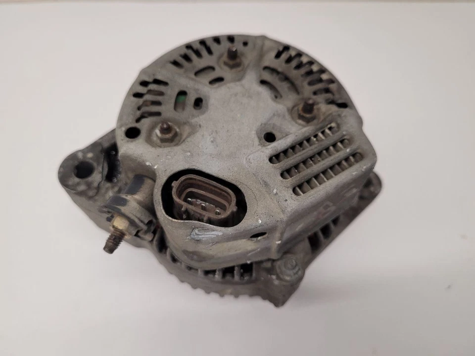 2000-2002 TOYOTA TUNDRA Alternator 6 Cylinder 70 Amp 2706062180  - Image 2 of 4