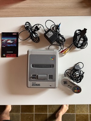 Nintendo SNES PAL Konsole MOD   Super Famicom kompatibel   sehr guter Zustand