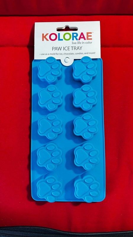 puppy paws ice cube tray