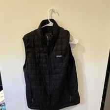 Patagonia Black  Puffer Vest Mens size M