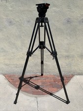Sachtler Video 20P Fluid Head 5390 CF 100mm Legs 7007 Mid-Level Spreader