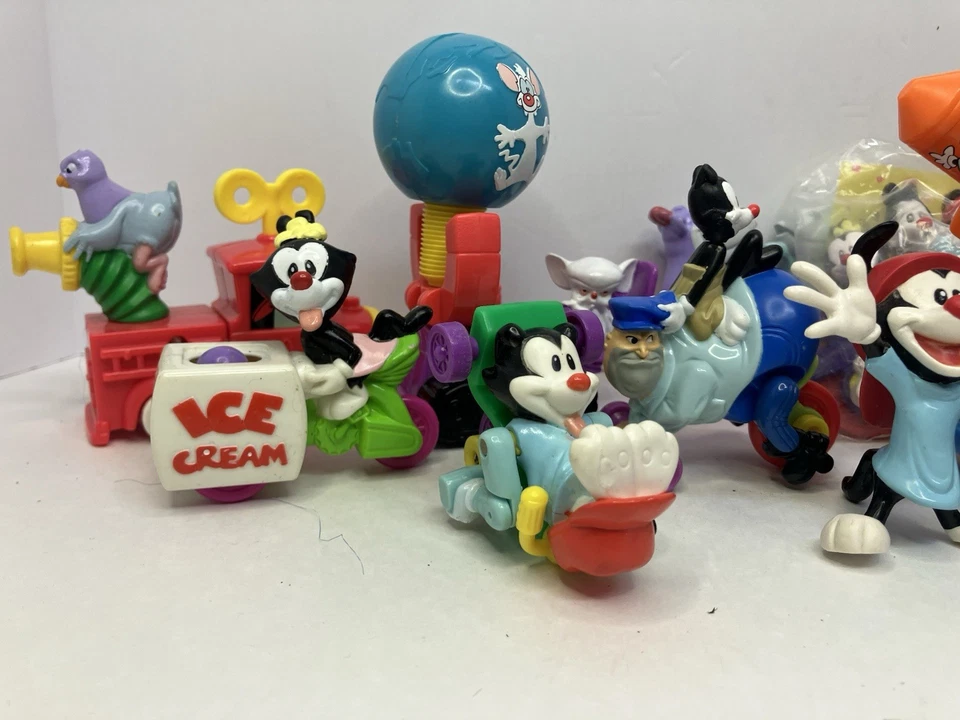 Warner Bros Animaniacs Años 90 Vintage Variedad Lote de 14 Juguetes Happy Meal Yakko Wakko Foto 2 de 4