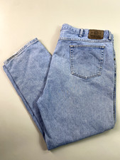 Vintage Wrangler Jeans Classic Blue Denim, Striaght Leg Size is Faded off 