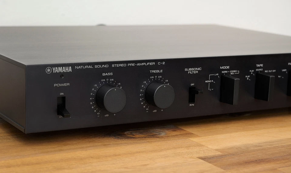 Yamaha C-2 Preamplificatore/Preamplificatore Stereo Vintage Nero (Ser. 07689) - Immagine 3 di 4