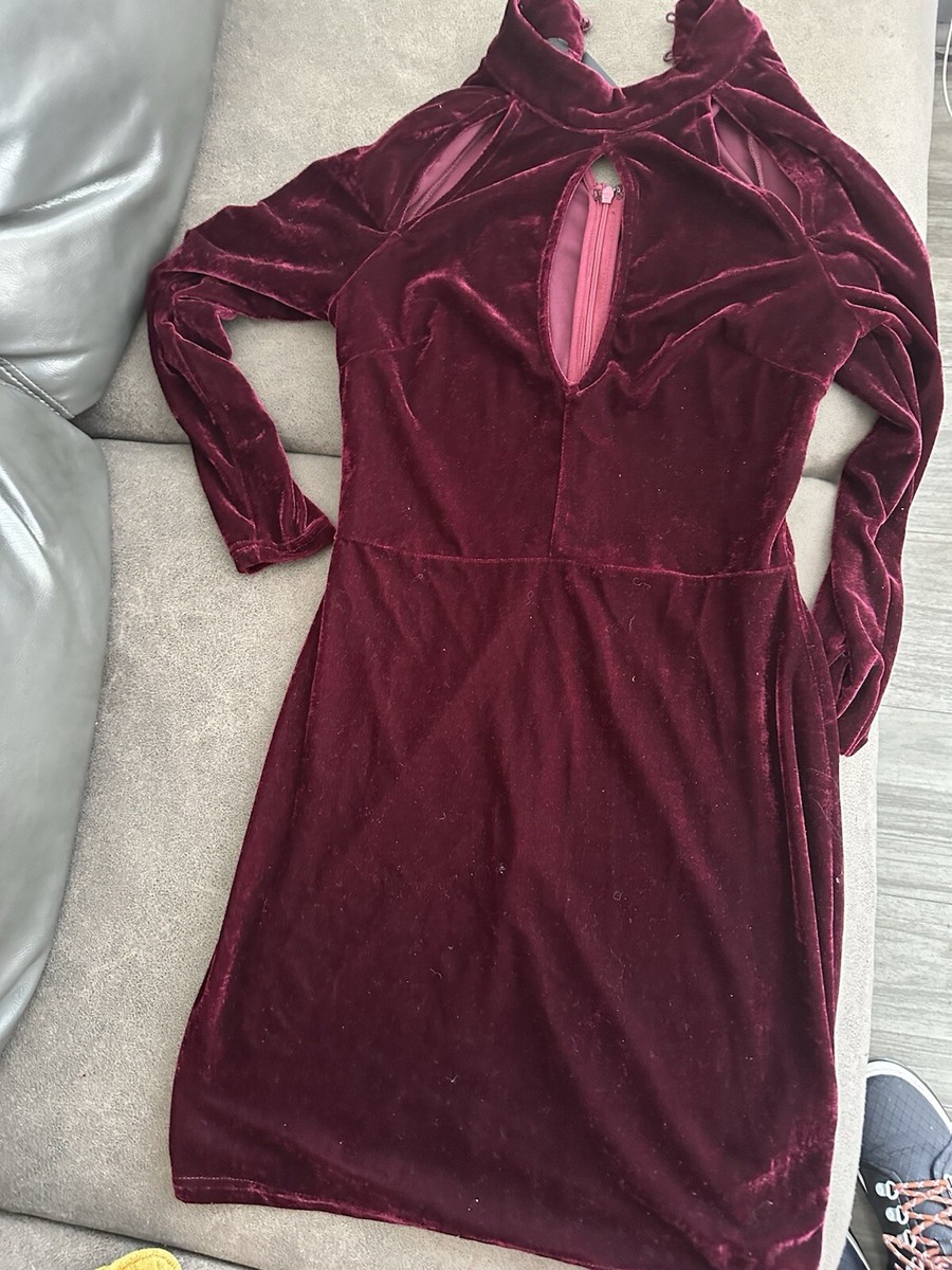 burgundy velvet cut out dress Buy Women Burgundy Velvet Waist Cut-Out One Shoulder Midi Dress Online at  Best Price main image 0