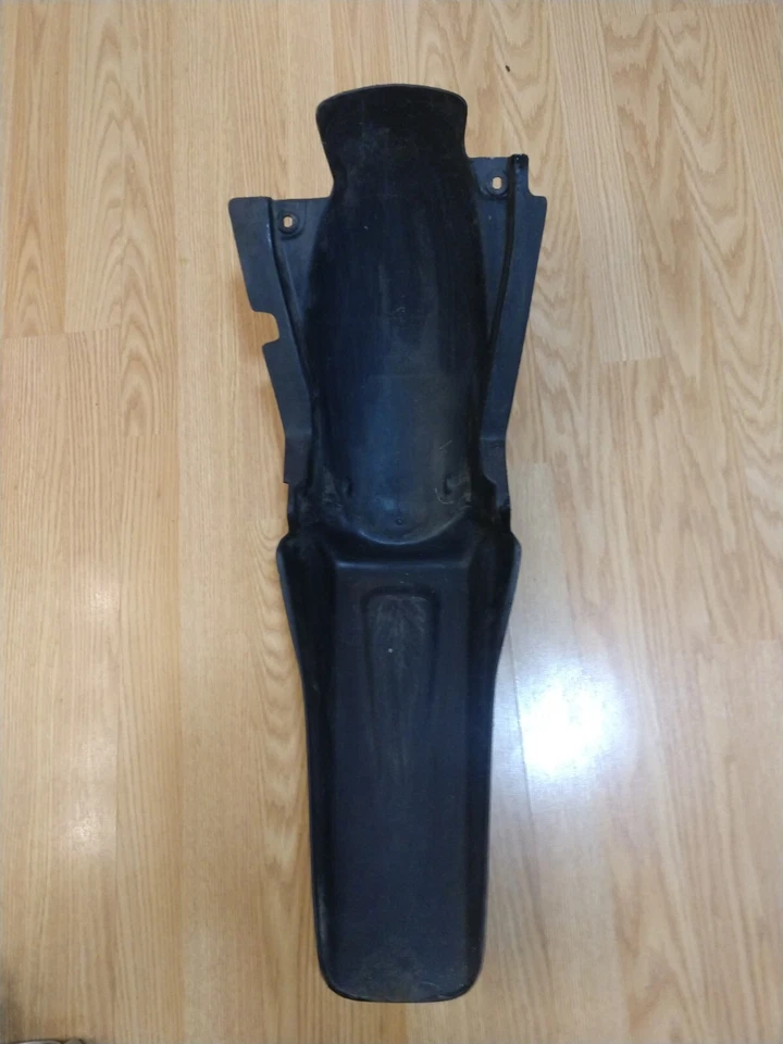 Guardabarros trasero usado Kawasaki KX 250 125 kx125 kx250 Foto 3 de 4