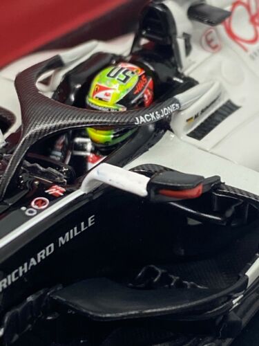 1:43 scale Minichamps Haas VF-20 F1 Model Car Mick Schumacher Abu Dhabi GP 2020 - Picture 4 of 7