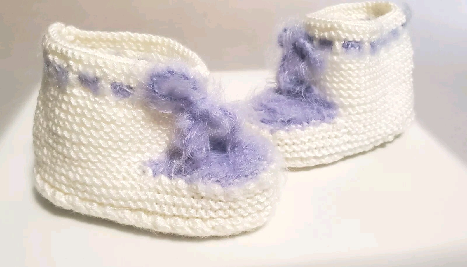 White Acryl Yarn Sole 5.5", Us Size 7, 24 Months