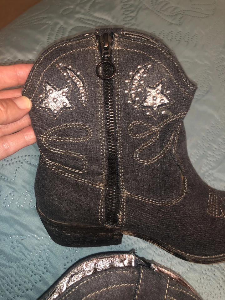 Botas vaqueras occidentales de mezclilla Zigi Soho para mujer 7,5 negras envejecidas con tachuelas cremallera Foto 2 de 4