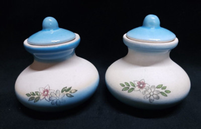 Vintage 2 Kitchen Ceramic Spice Bottle Seasoning Jars Set w/ Lids Floral Design
