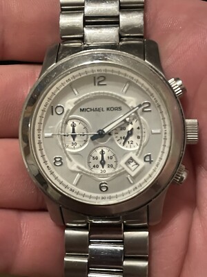 Michael Kors Oversized Runway MK8086 Wrist Watch for Men Read