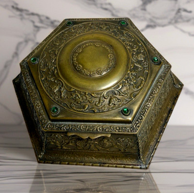 Antique La Tausca Jewelry Pearls Presentation Box Green Jeweled French Bridal